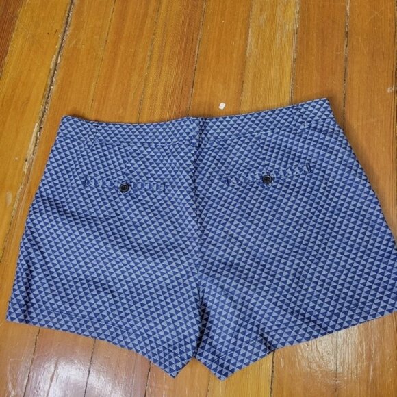 Gap Flat Front Geometric Triangle Shorts Size 10R Blue/White - Picture 2 of 9